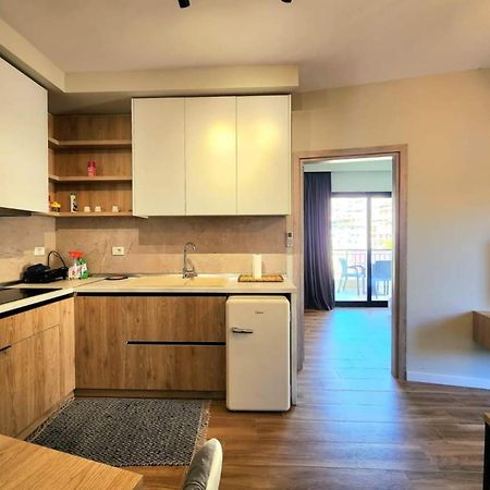 סרנדה Flori Apartments מראה חיצוני תמונה