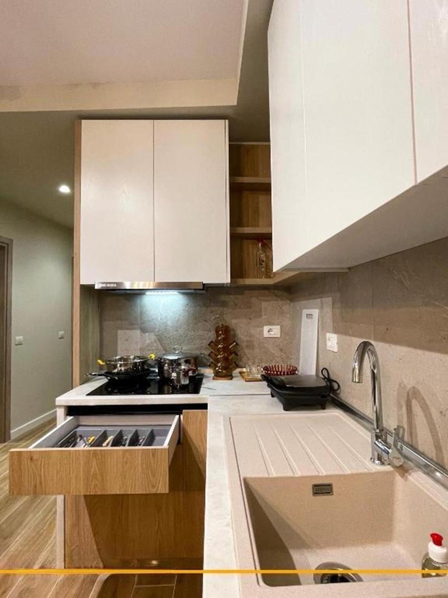 סרנדה Flori Apartments מראה חיצוני תמונה