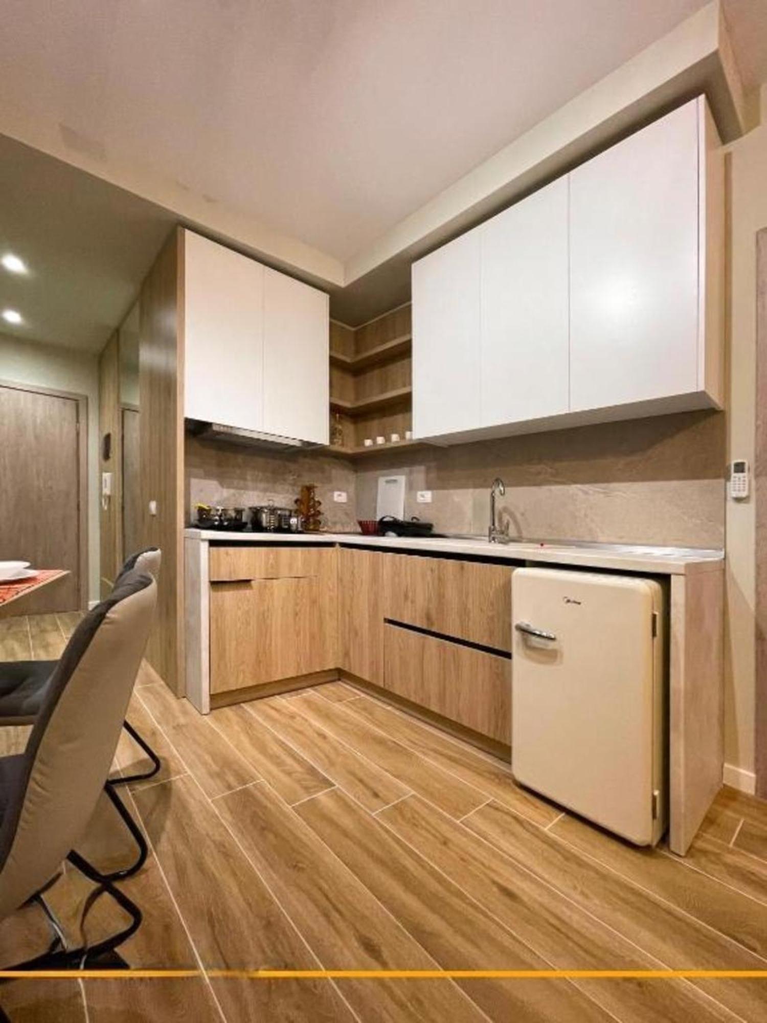 סרנדה Flori Apartments מראה חיצוני תמונה