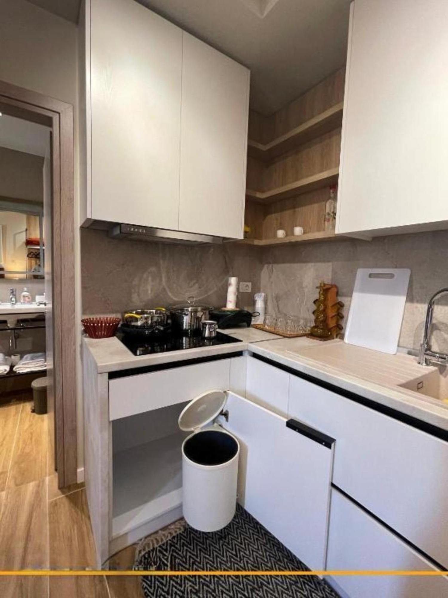 סרנדה Flori Apartments מראה חיצוני תמונה