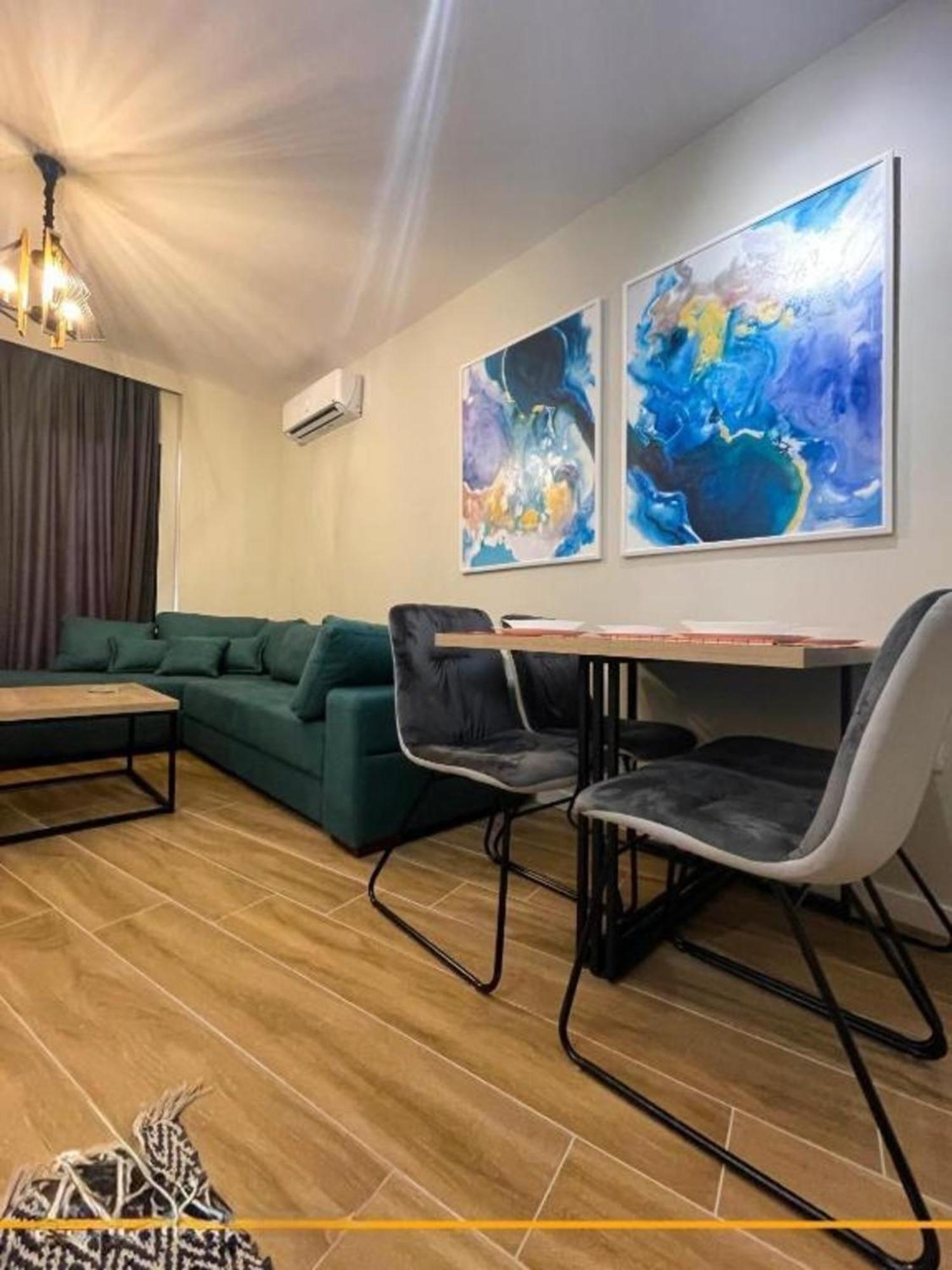 סרנדה Flori Apartments מראה חיצוני תמונה