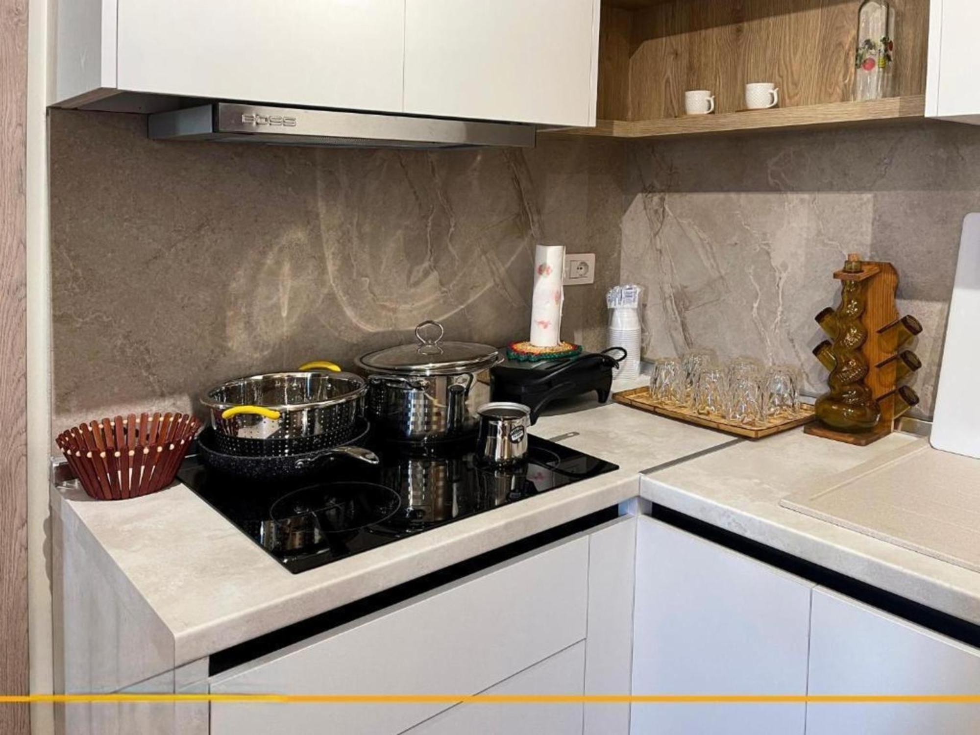 סרנדה Flori Apartments מראה חיצוני תמונה