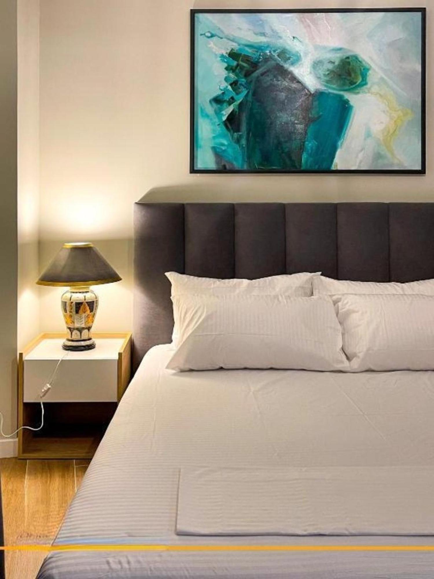 סרנדה Flori Apartments מראה חיצוני תמונה