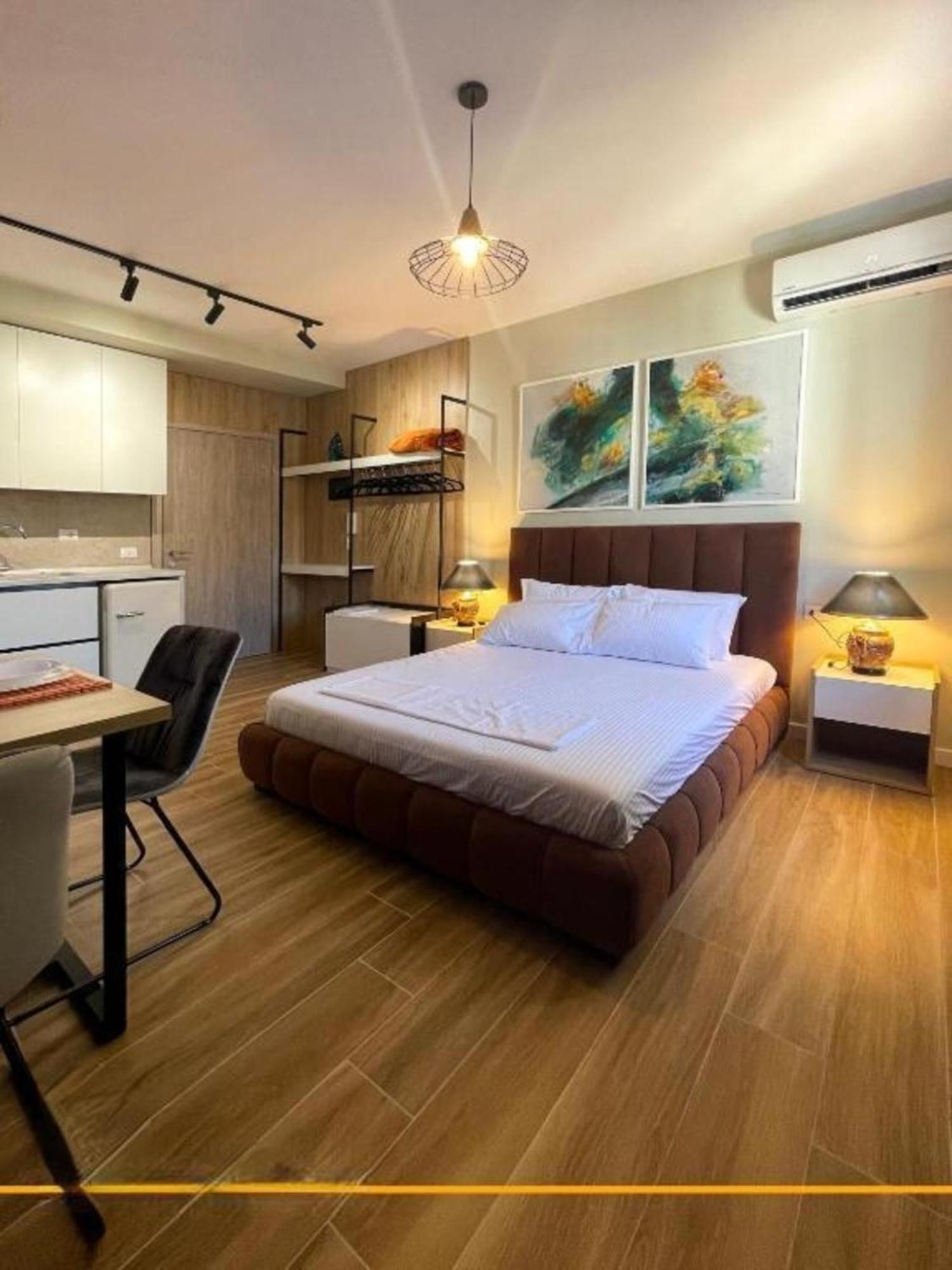 סרנדה Flori Apartments מראה חיצוני תמונה